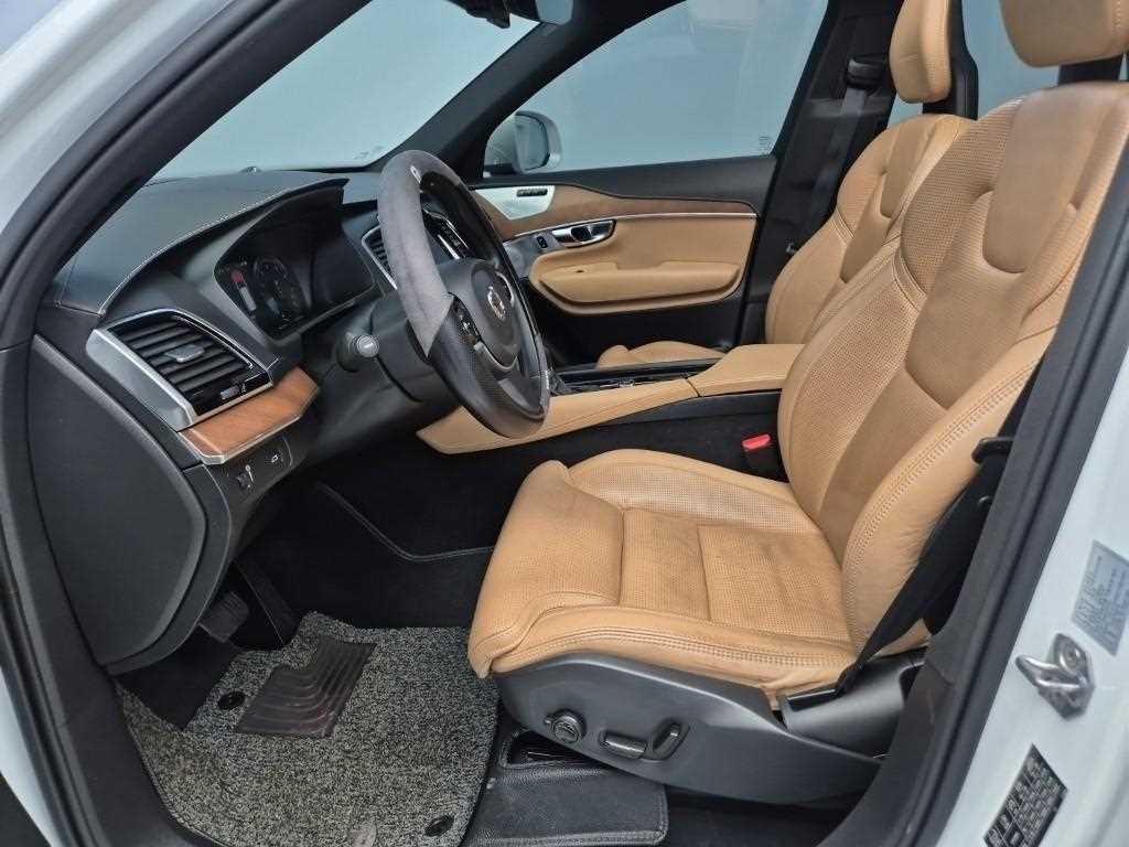 Volvo XC90 - Vista 11