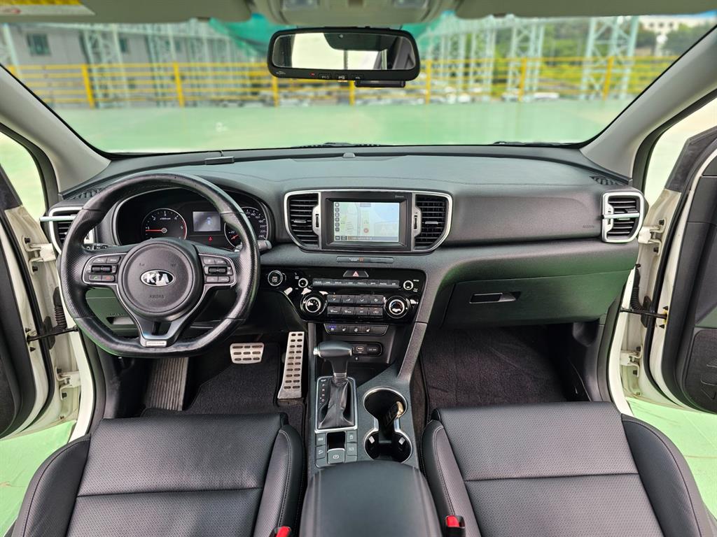 KIA Sportage - Vista 8