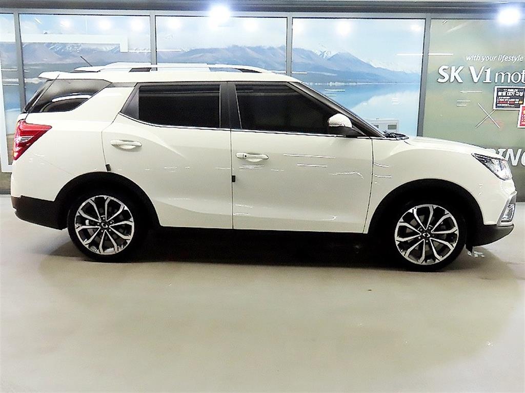 Ssangyong Tivoli - Vista 3