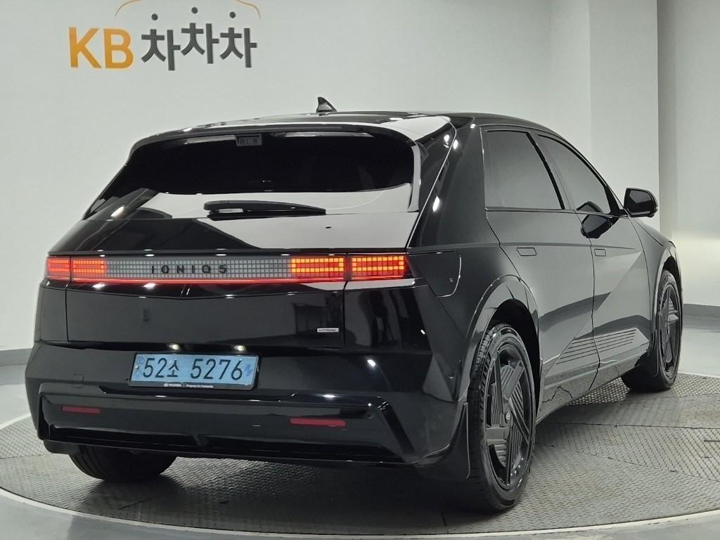 HYUNDAI Ioniq 5 - Vista 3