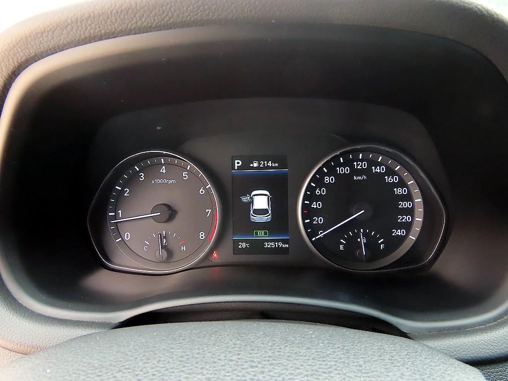 HYUNDAI i30 - Vista 9