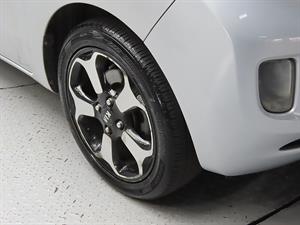 KIA Ray - Vista 10