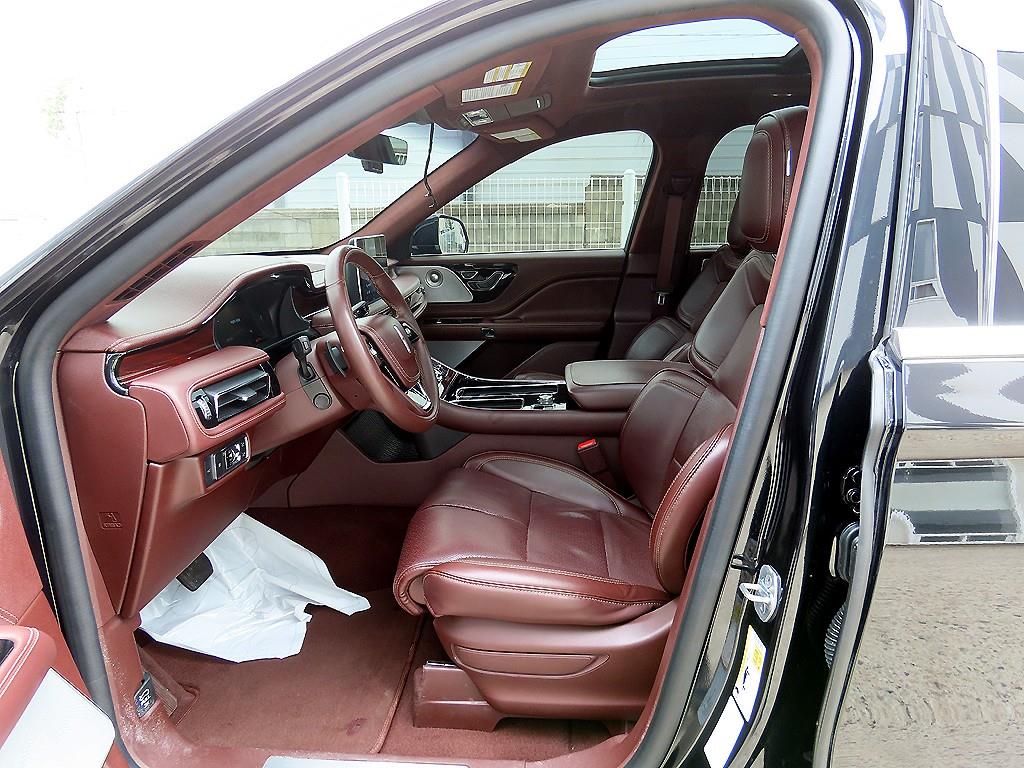 Lincoln Aviator - Vista 5