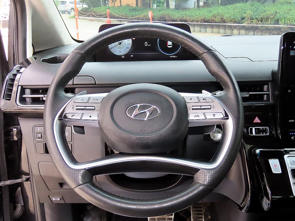 HYUNDAI Staria - Vista 8