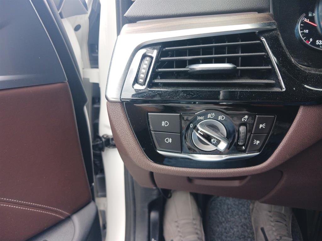 BMW 5 Series 2018 Blanco - Importación desde Corea - HF Imports Iquique - Foto 13