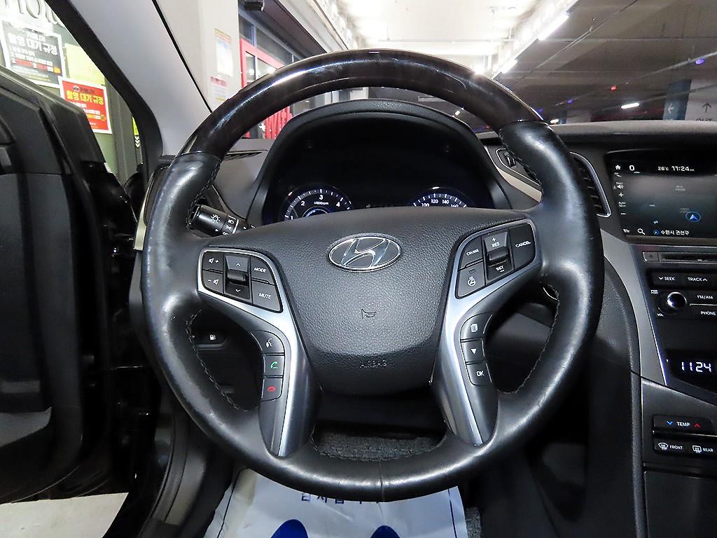 HYUNDAI Grandeur - Vista 8