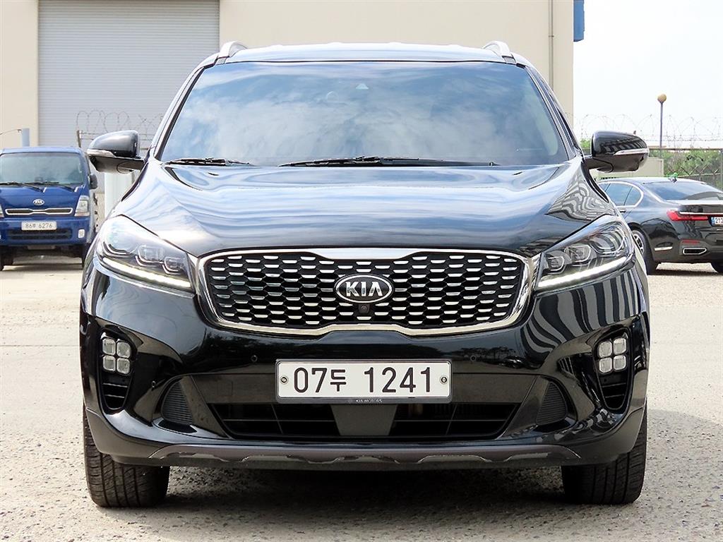 KIA Sorento 2018 Negro - Importación desde Corea - HF Imports Iquique - Foto 1
