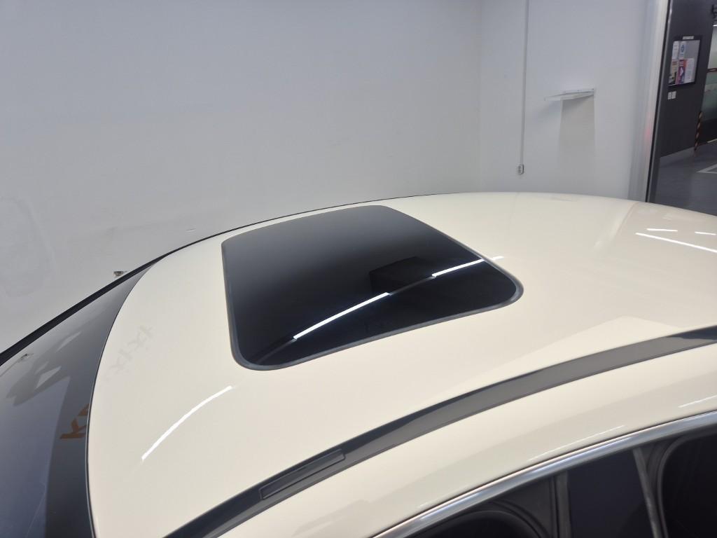 Mercedes Benz CLS Class - Vista 12