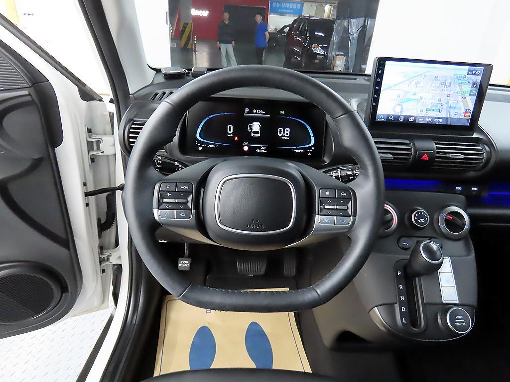 HYUNDAI Casper - Vista 9