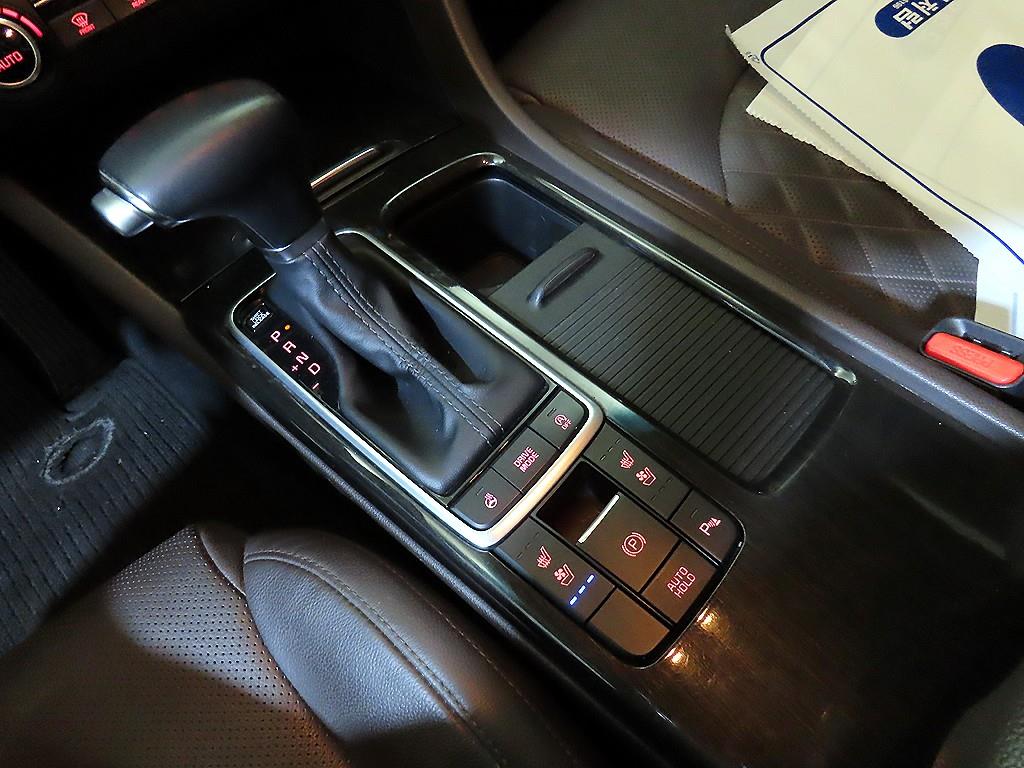 KIA K5 - Vista 12