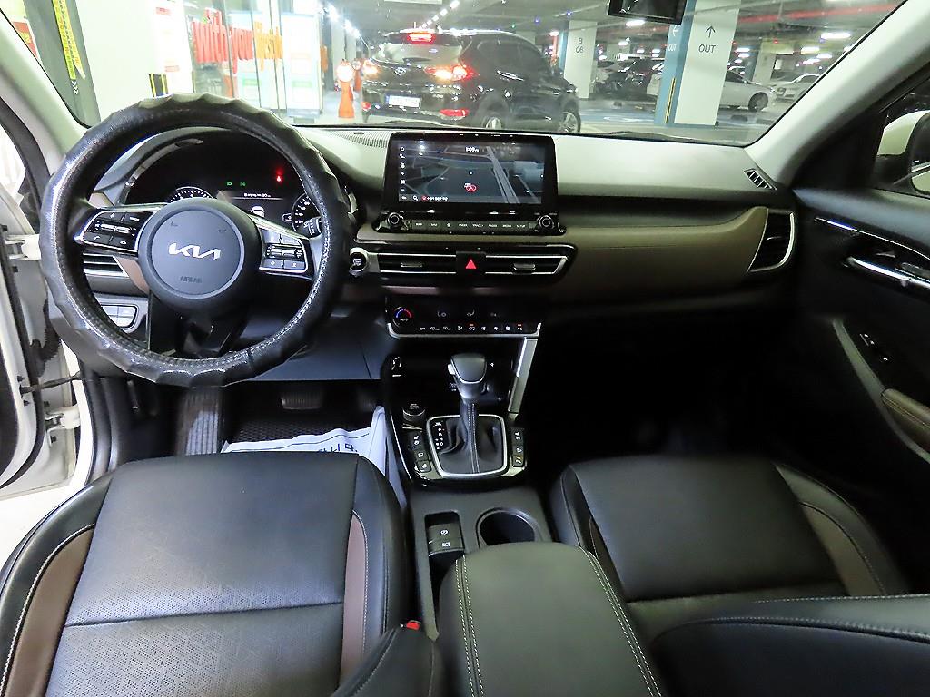KIA Seltos - Vista 10