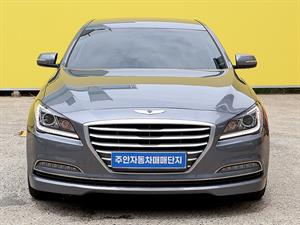 HYUNDAI Genesis - Vista 2