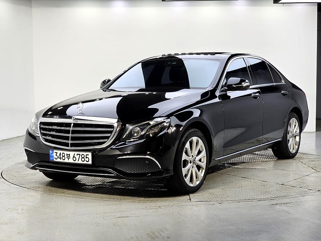 Mercedes Benz E class 2018 Negro - Importación desde Corea - HF Imports Iquique - Foto 1