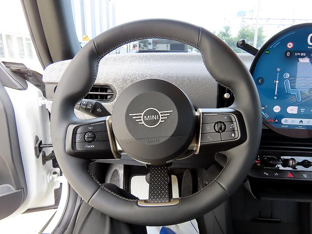Mini Cooper Convertible 2026 Blanco - Importación desde Corea - HF Imports Iquique - Foto 13