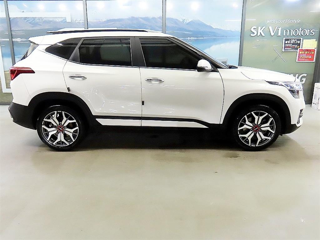 KIA Seltos - Vista 3