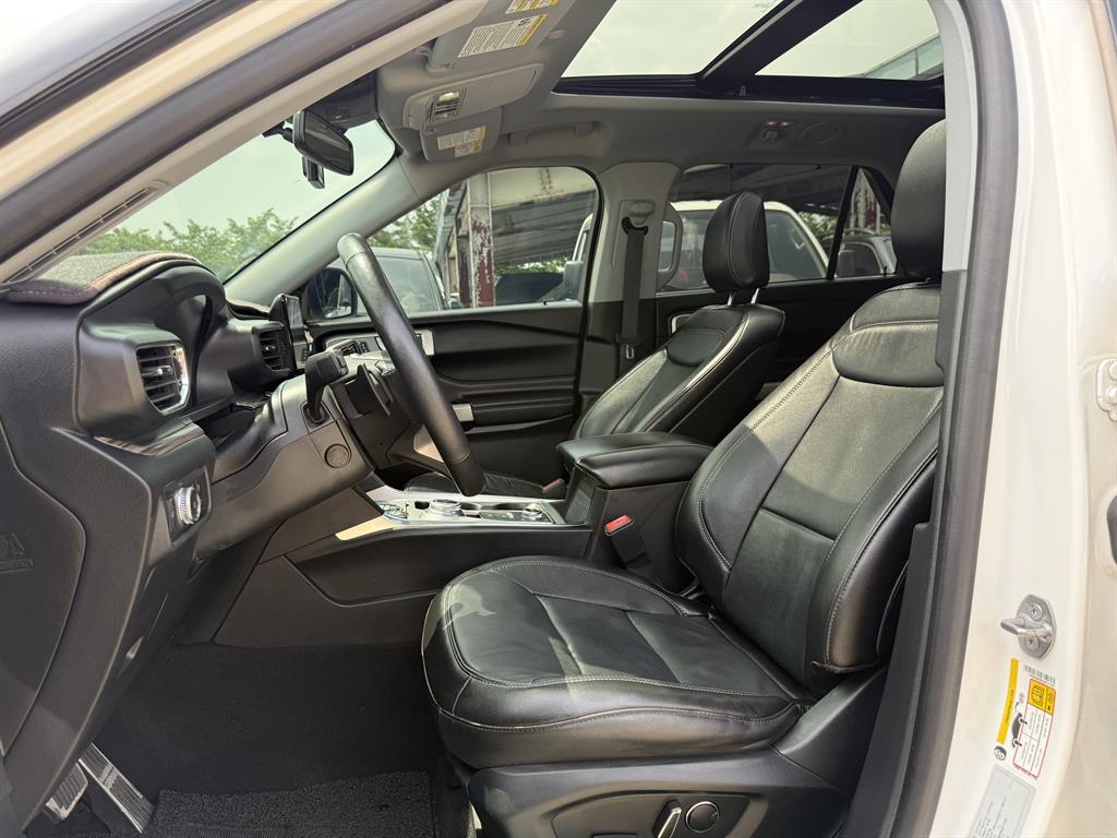 Ford Explorer - Vista 9