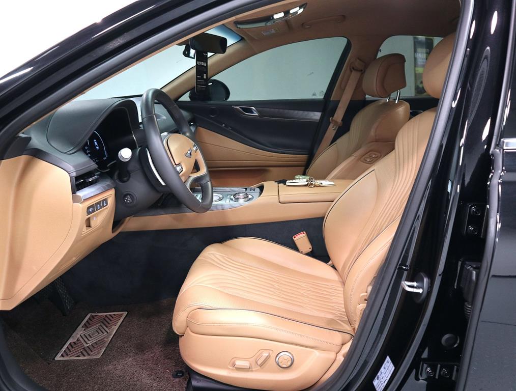 Genesis G80 - Vista 9