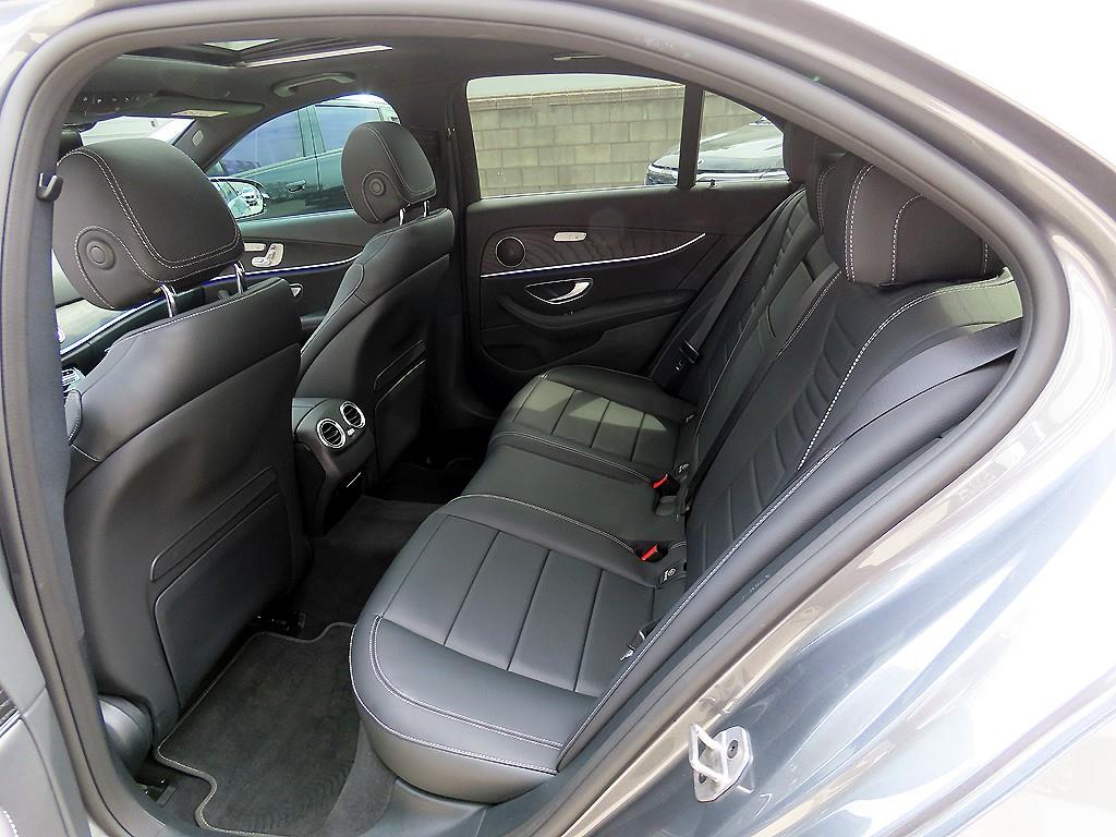 Mercedes Benz E class - Vista 6