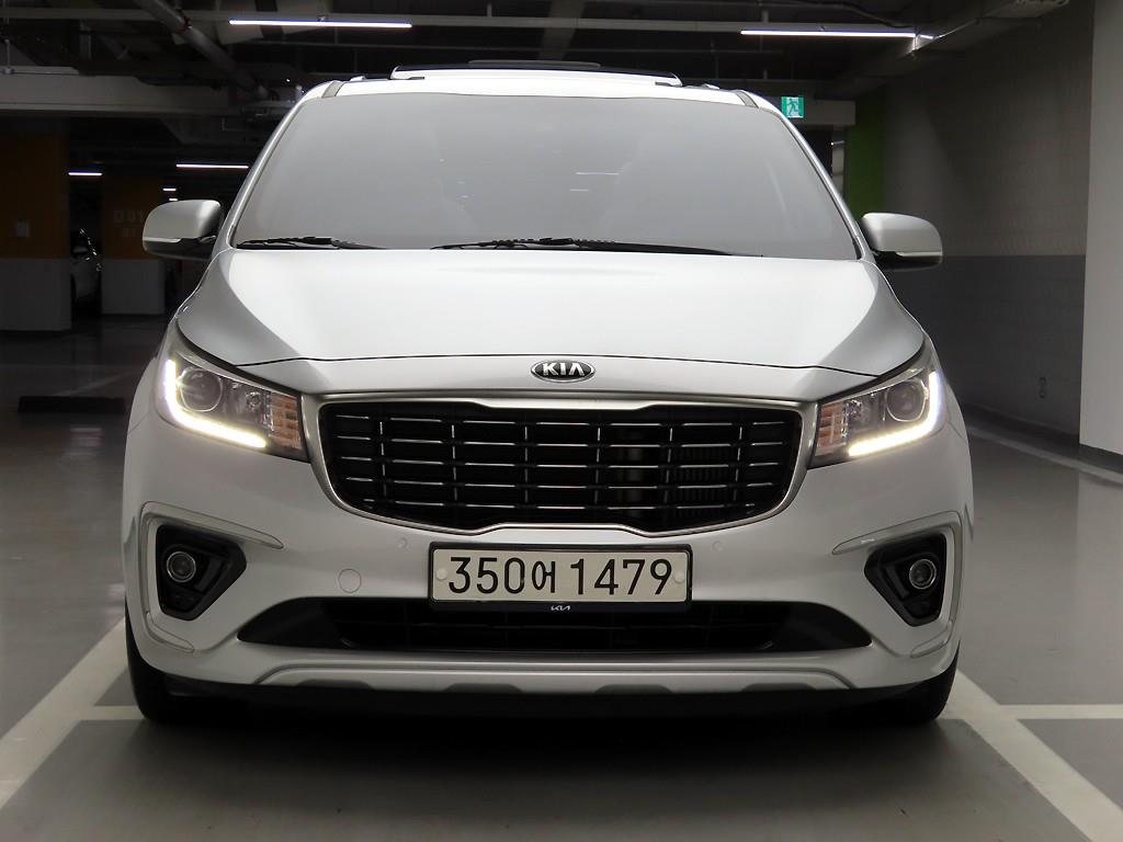 KIA Carnival 2019 Gris - Importación desde Corea - HF Imports Iquique - Foto 1