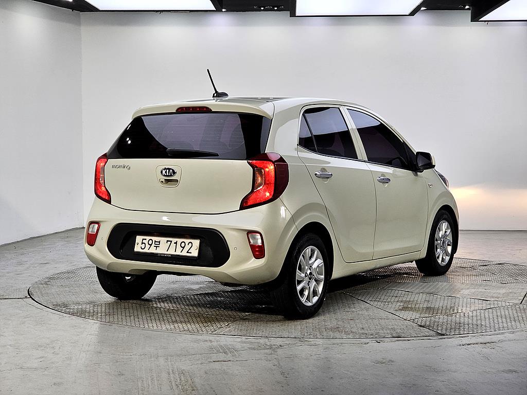 KIA Morning - Vista 4