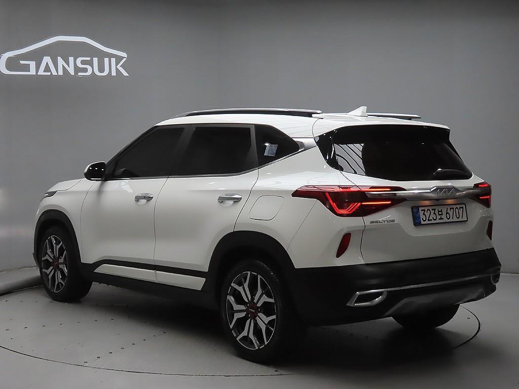 KIA Seltos - Vista 5