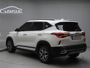 KIA Seltos - Vista 6