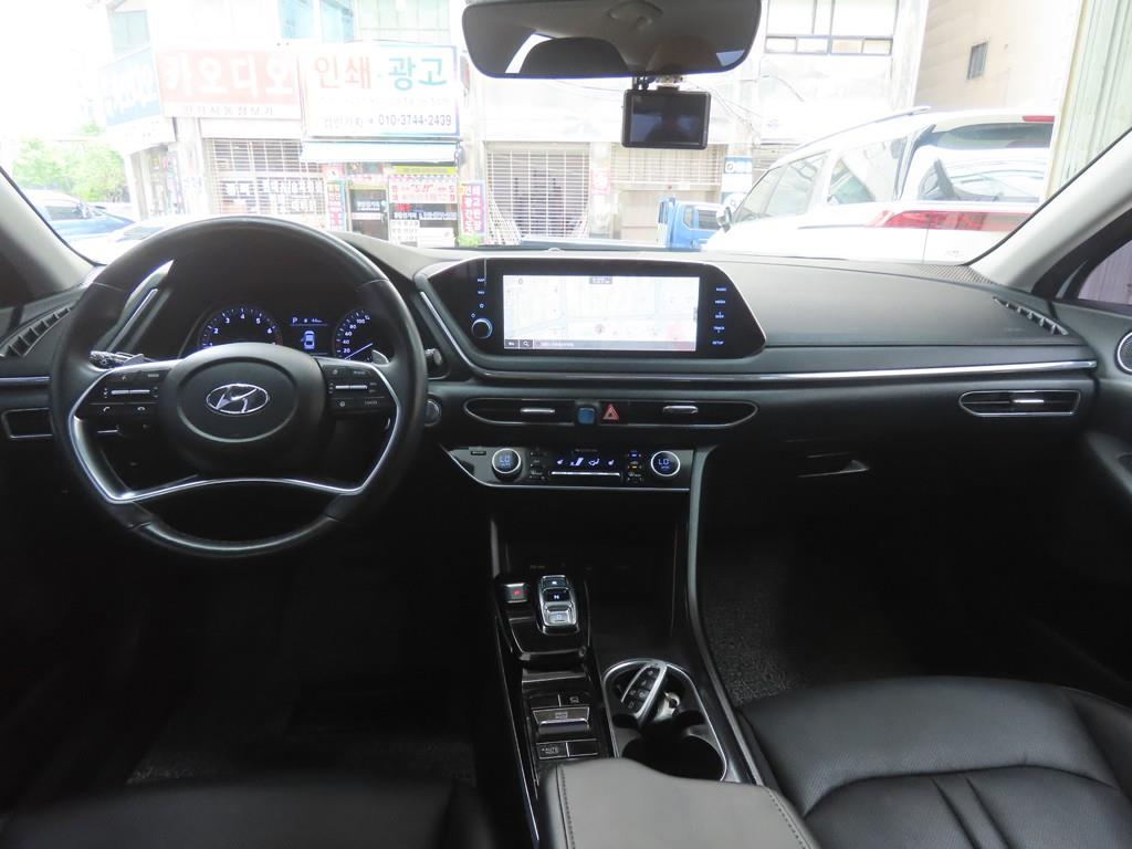 HYUNDAI Sonata - Vista 7