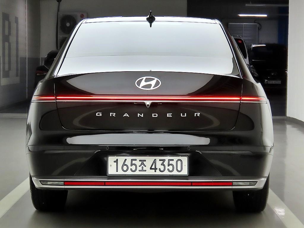 HYUNDAI Grandeur - Vista 3