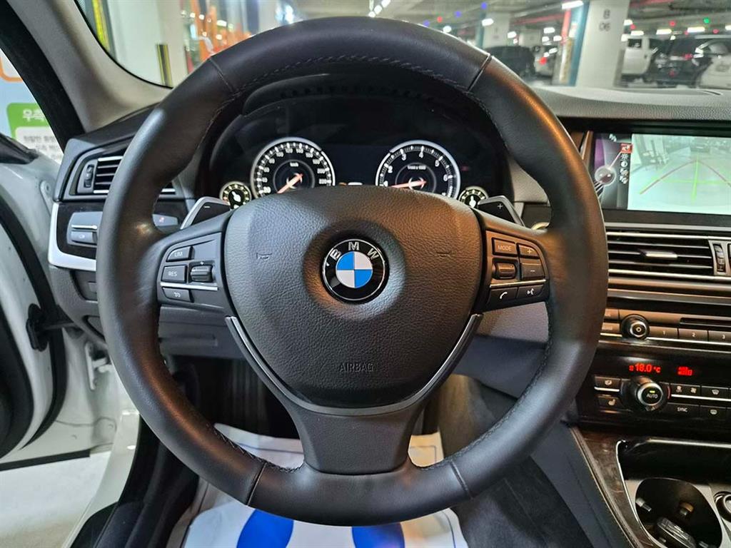 BMW 5 Series - Vista 8