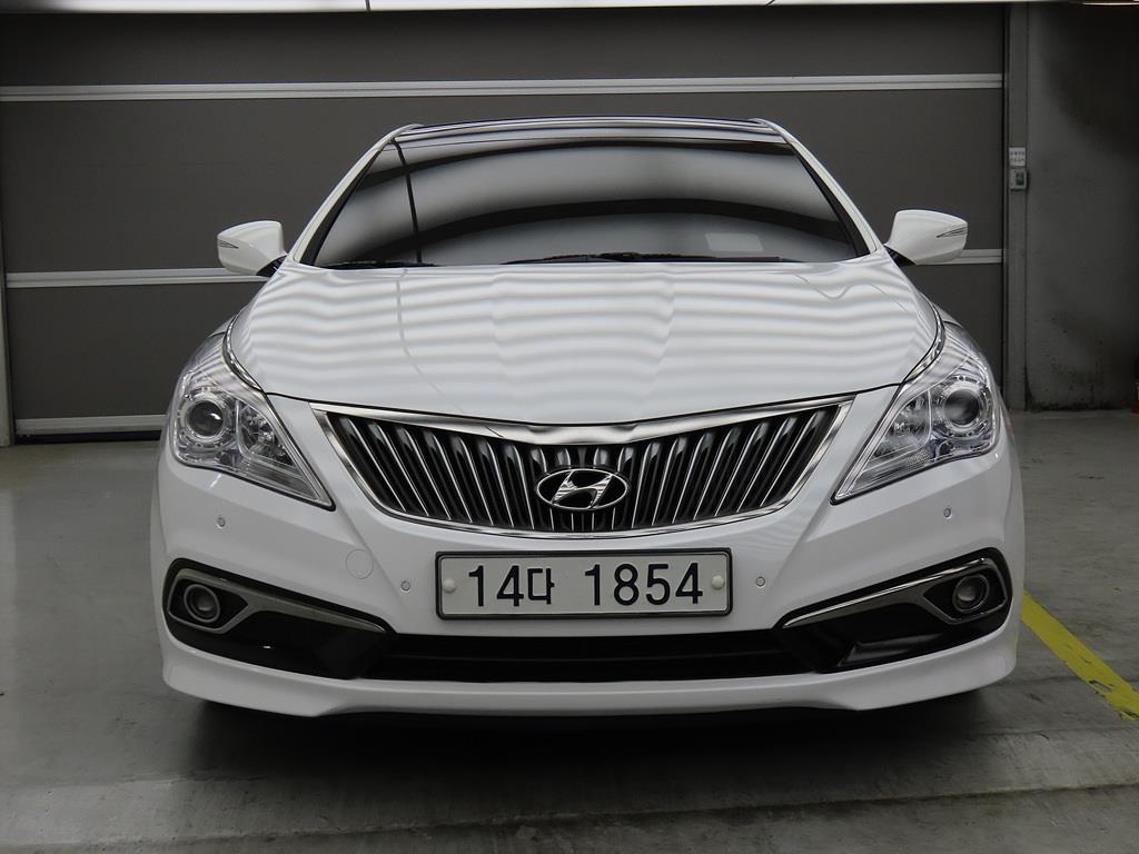HYUNDAI Grandeur - Vista 2