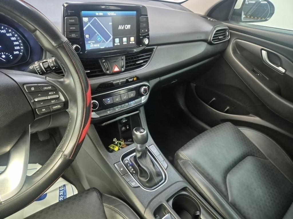 HYUNDAI i30 - Vista 9