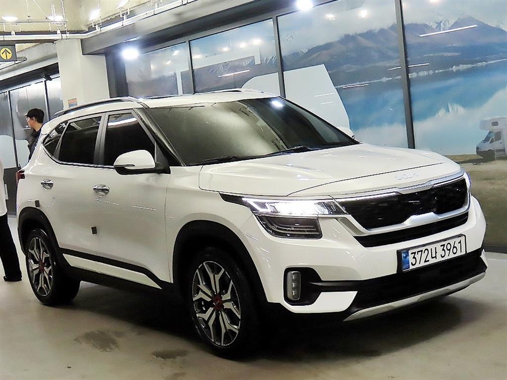 KIA Seltos 2023 Blanco - Importación desde Corea - HF Imports Iquique - Foto 1