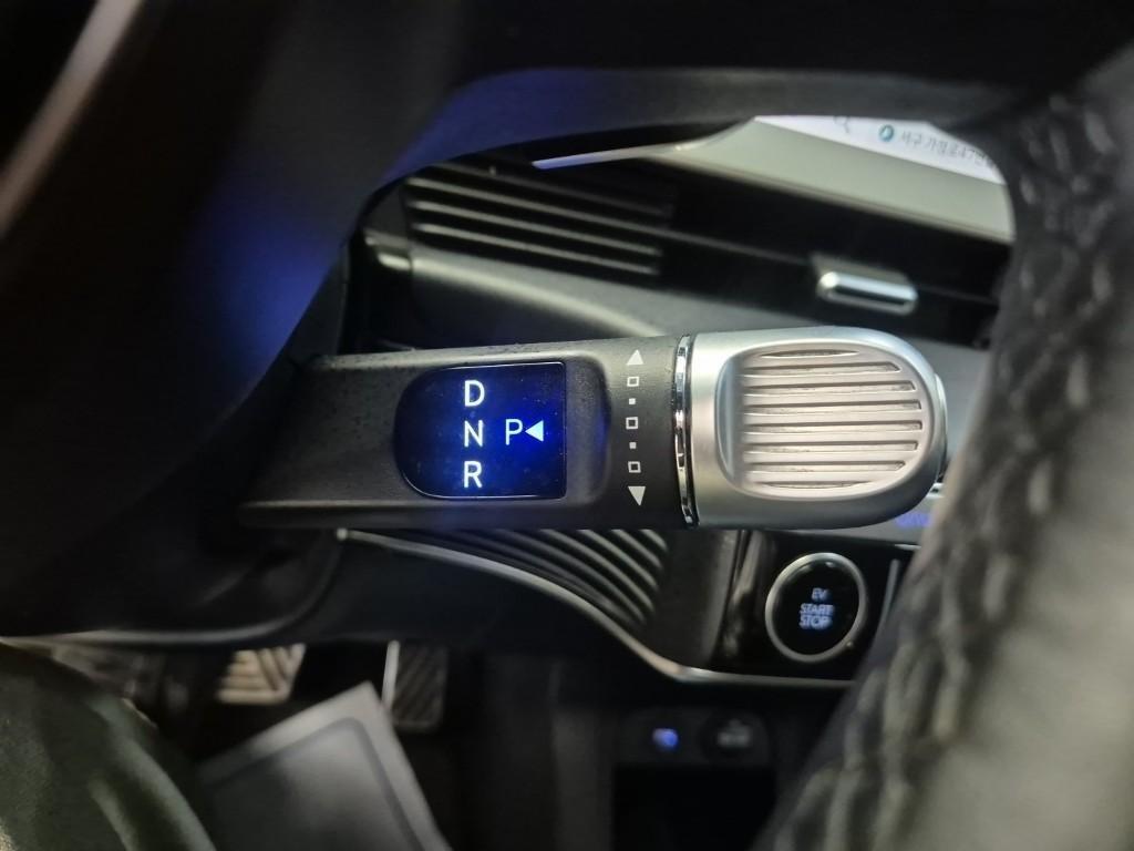 HYUNDAI Ioniq 5 - Vista 8