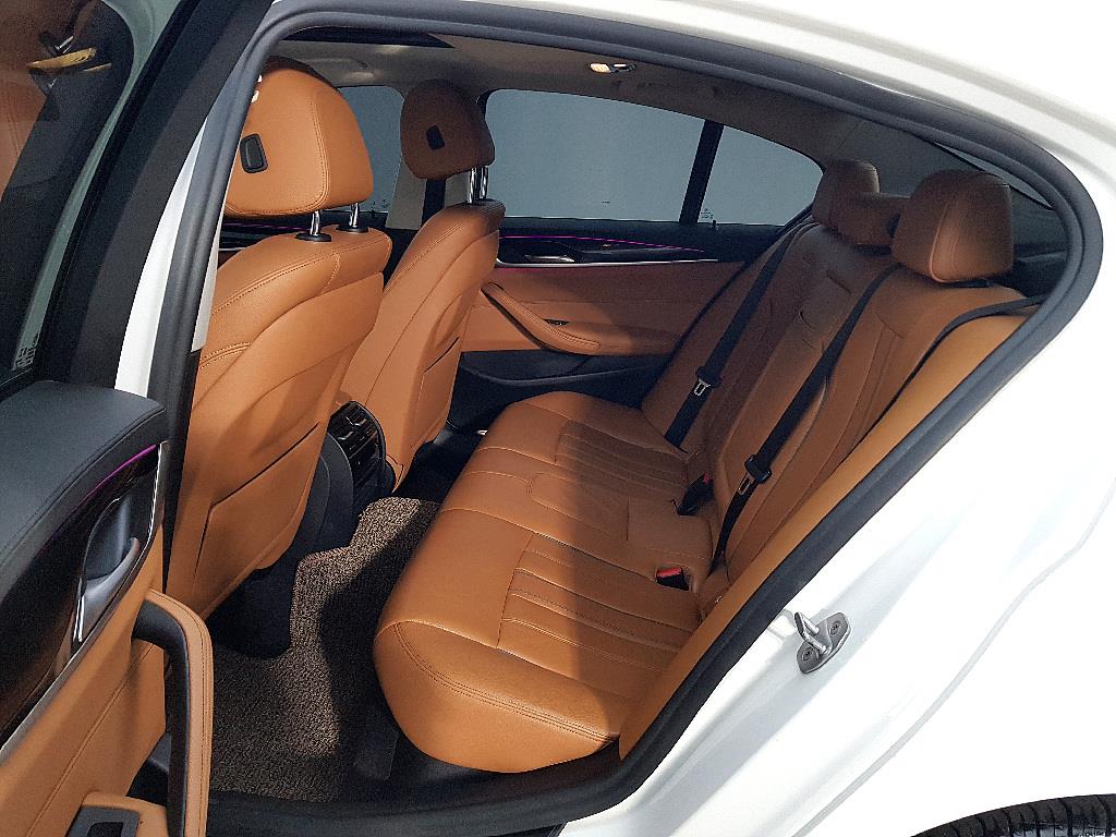 BMW 5 Series - Vista 9