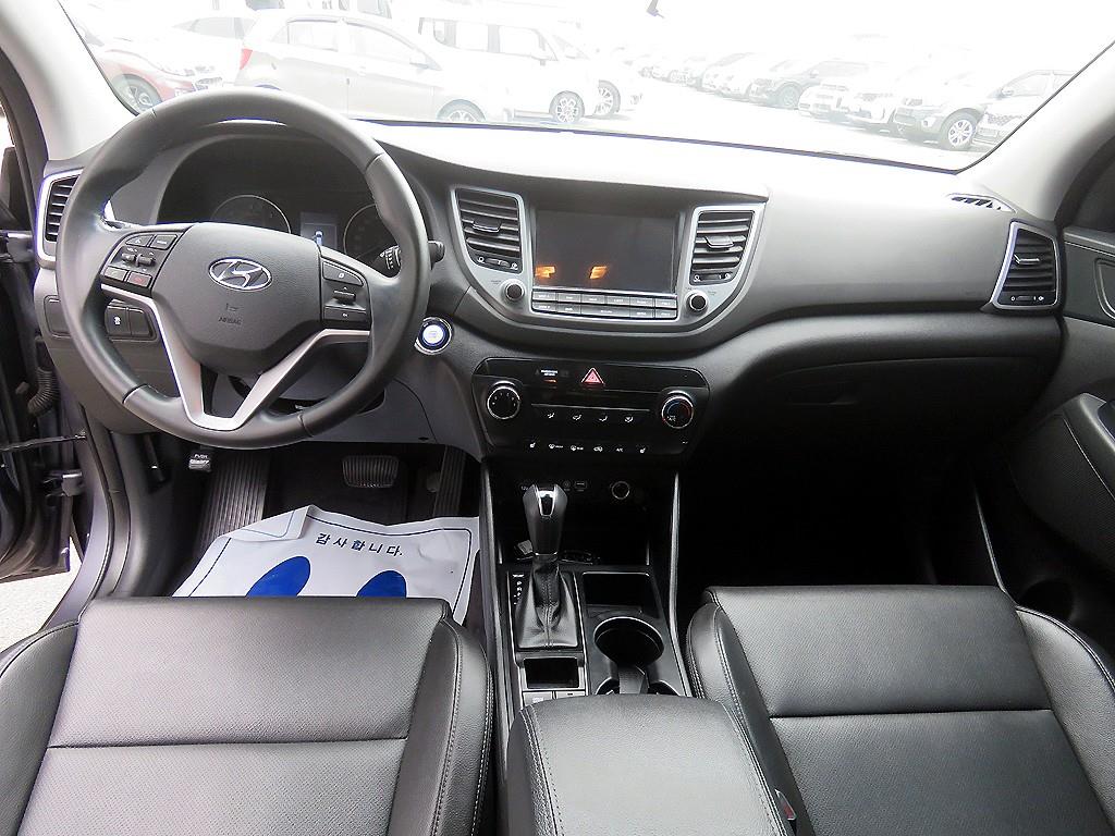 HYUNDAI Tucson - Vista 10