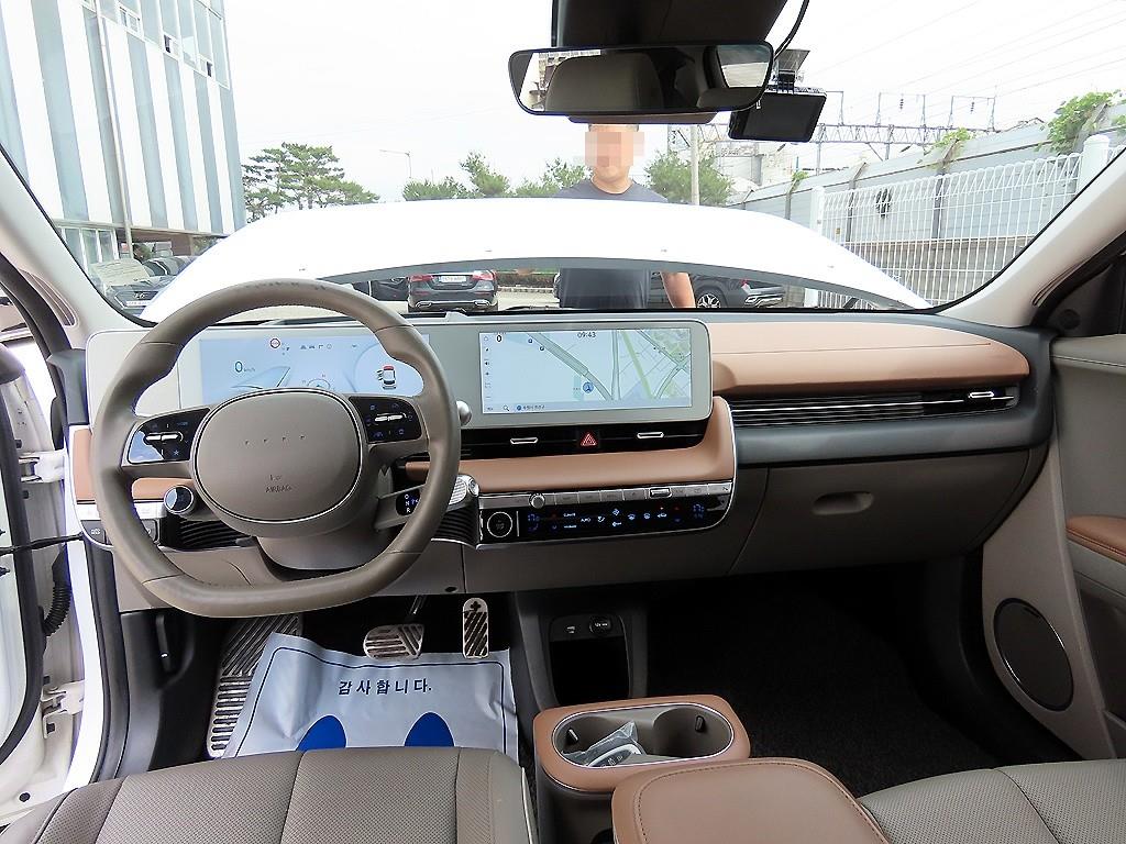 HYUNDAI Ioniq 5 - Vista 7
