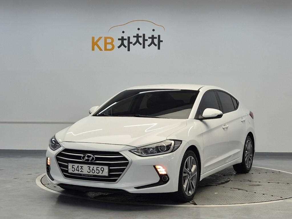 HYUNDAI Avante 2018 Blanco - Importación desde Corea - HF Imports Iquique - Foto 1