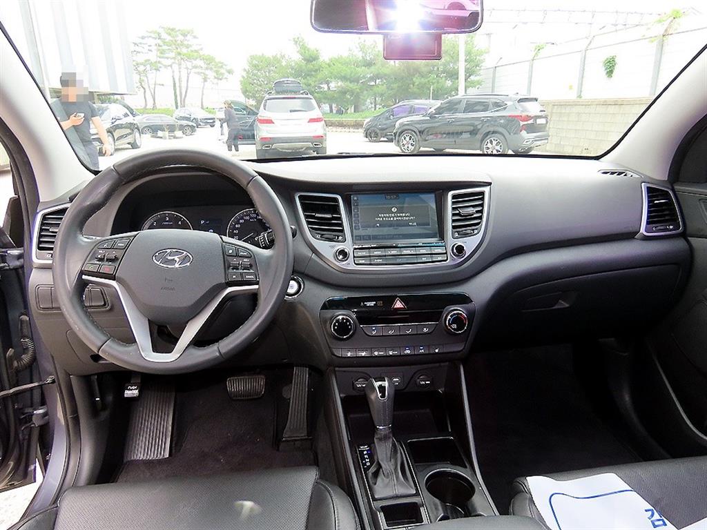HYUNDAI Tucson - Vista 7