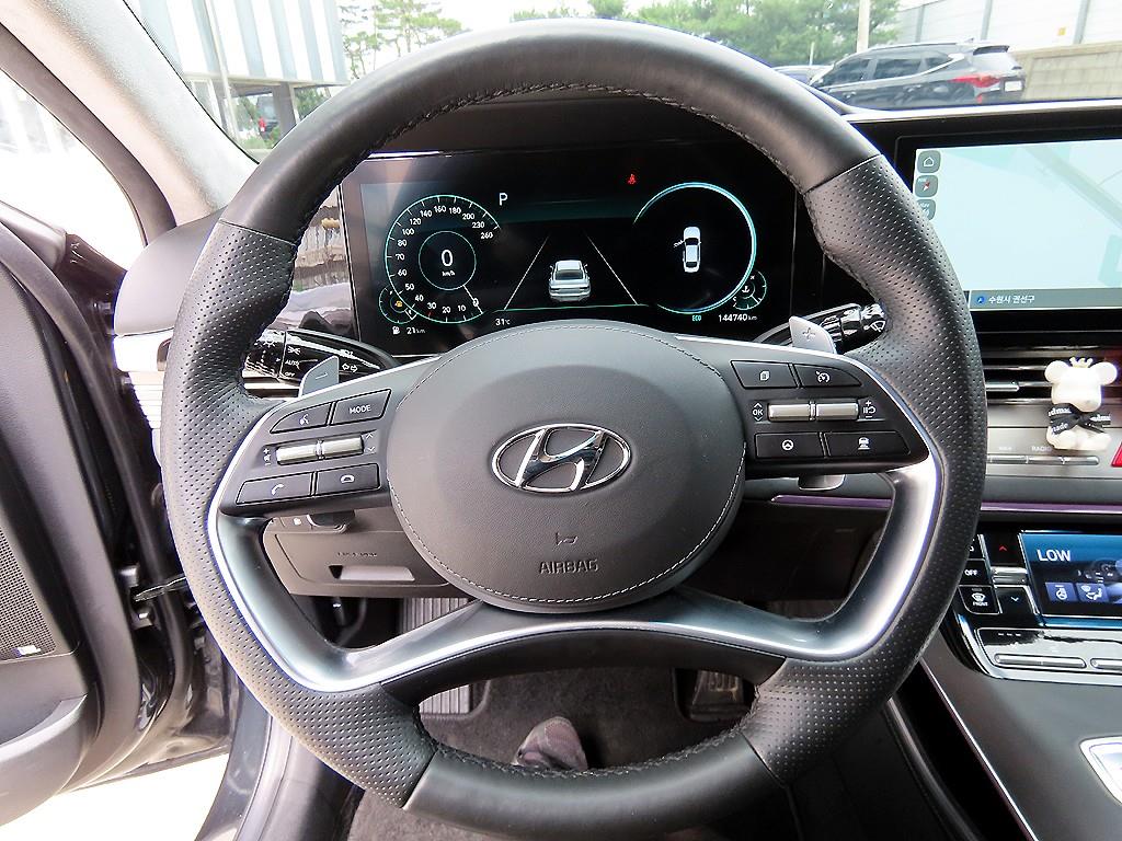 HYUNDAI Grandeur - Vista 8