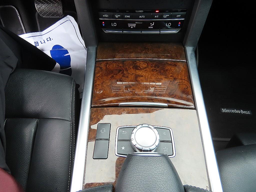 Mercedes Benz E class - Vista 12