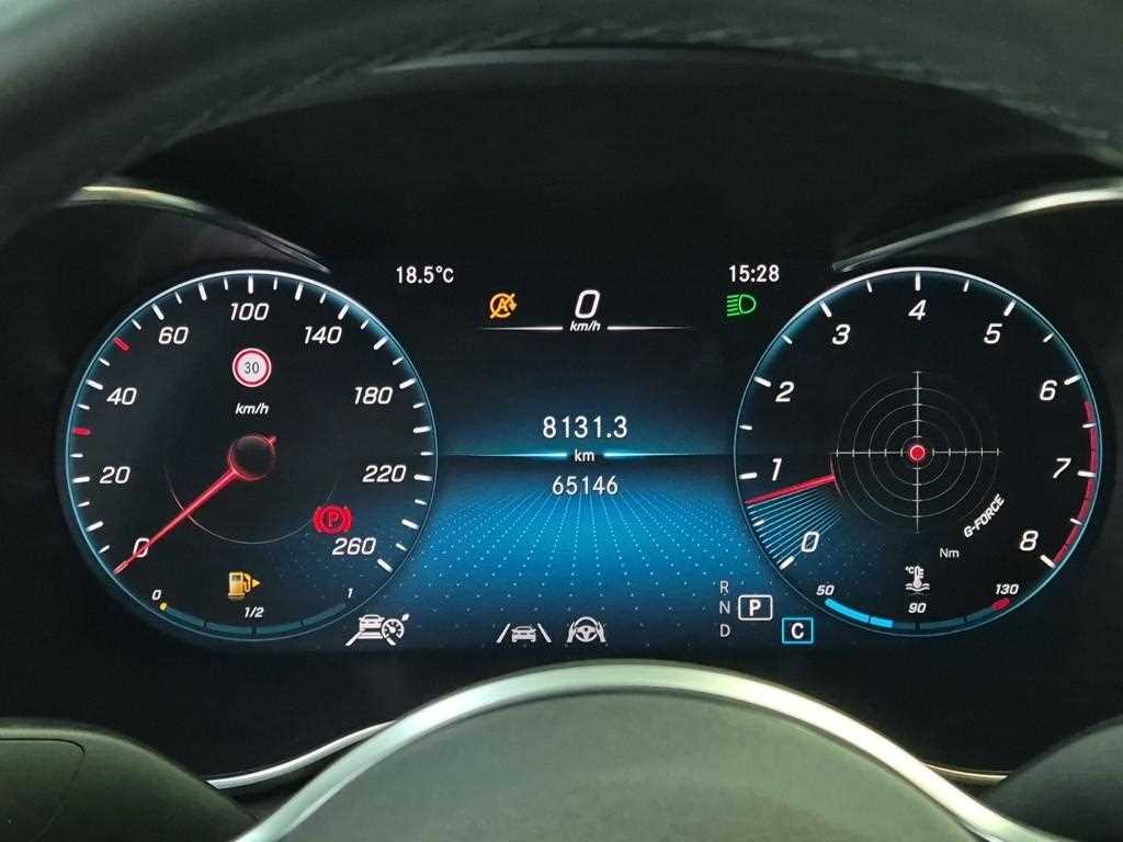 Mercedes Benz C Class - Vista 6