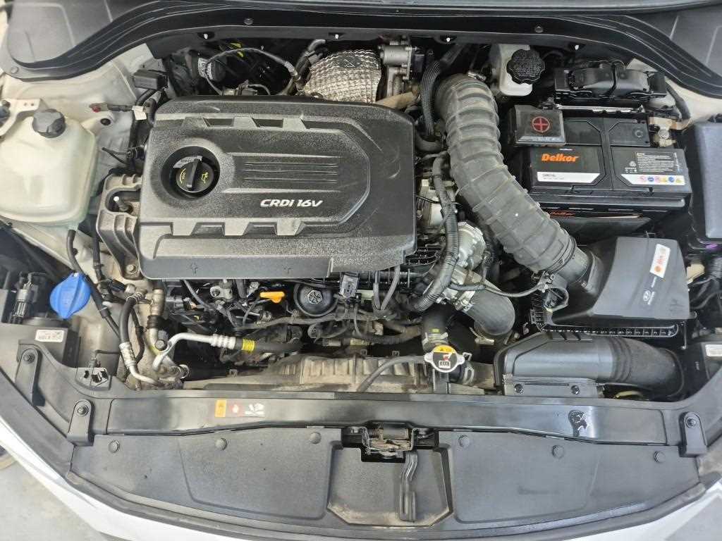HYUNDAI Avante - Vista 5