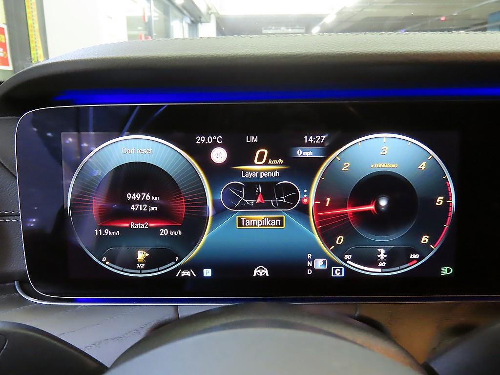 Mercedes Benz E class - Vista 9