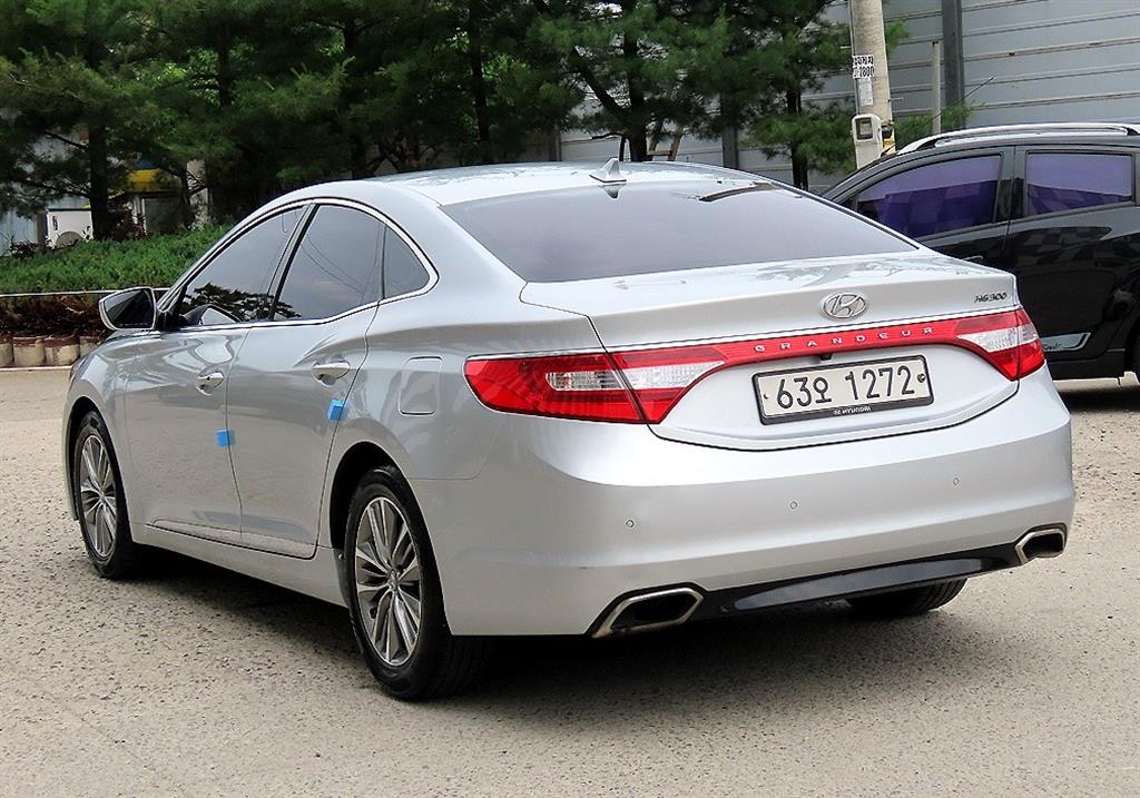 HYUNDAI Grandeur - Vista 3