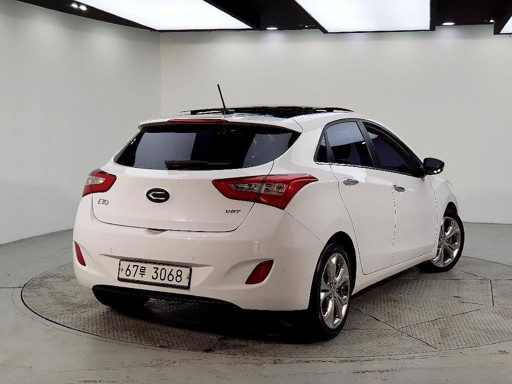 HYUNDAI i30 - Vista 4