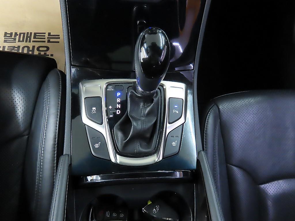 HYUNDAI Grandeur - Vista 10