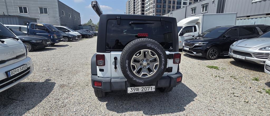 Jeep Wrangler - Vista 4