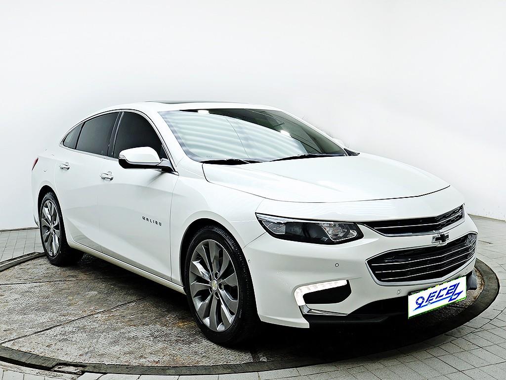 Chevrolet Malibu - Vista 3