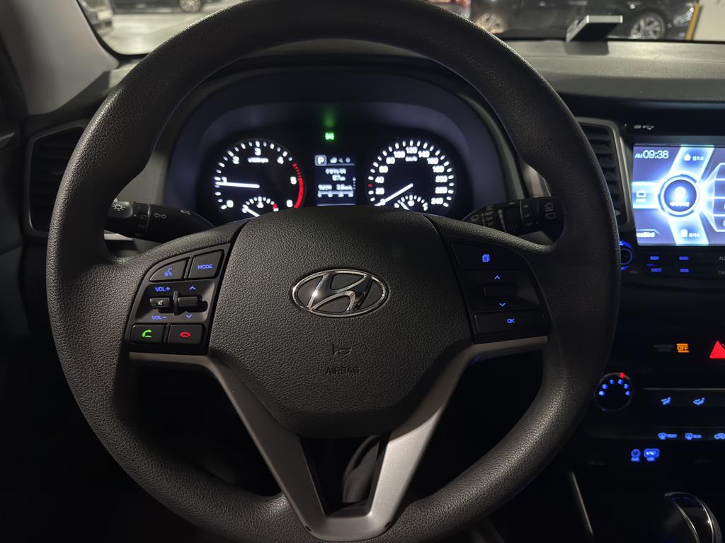 HYUNDAI Tucson - Vista 10