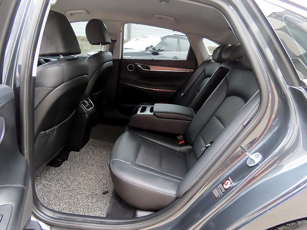 HYUNDAI Grandeur - Vista 6